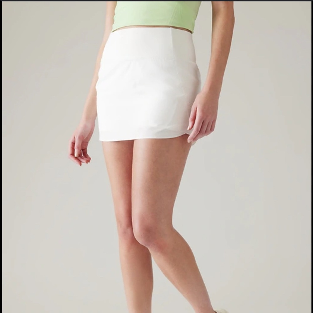 Athleta Run With It Skort Skirt Built in Shorts 14” White Tennis Running NWOT